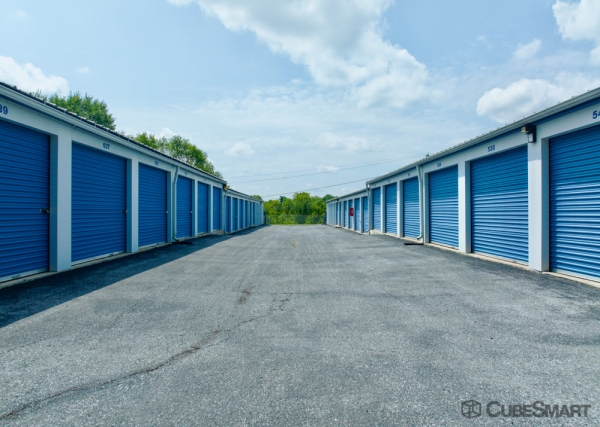 Facility photo: //images.sparefoot.com/medium/2395916a19637f35b4a.jpg