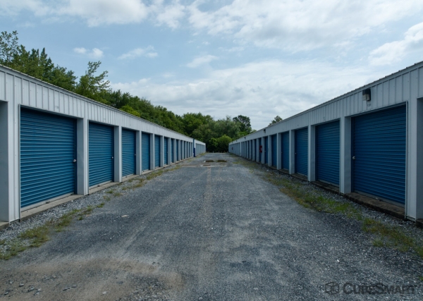 Facility photo: //images.sparefoot.com/medium/2395926a33bb772c034.jpg