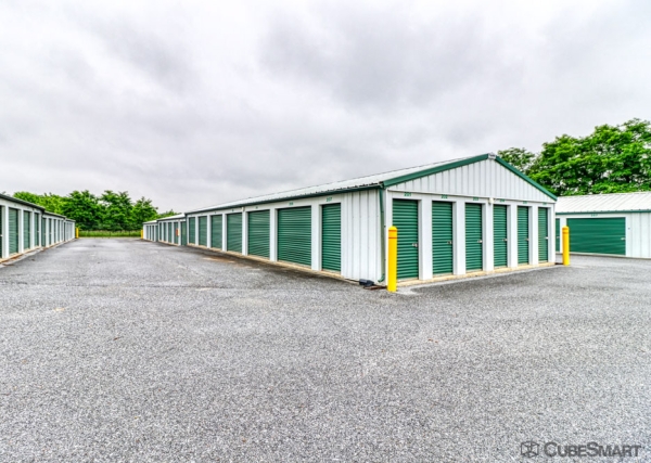 Facility photo: //images.sparefoot.com/medium/2395936881fa7ef3695.jpg