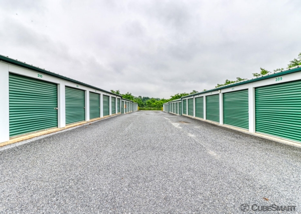 Facility photo: //images.sparefoot.com/medium/2395936881fa801a643.jpg