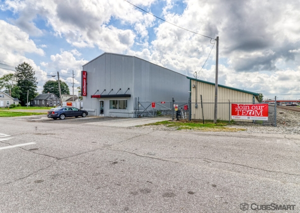 Facility photo: //images.sparefoot.com/medium/23961369df449bd5677.jpg