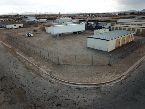 Facility photo: //images.sparefoot.com/medium/23964768c18cf756783.jpg