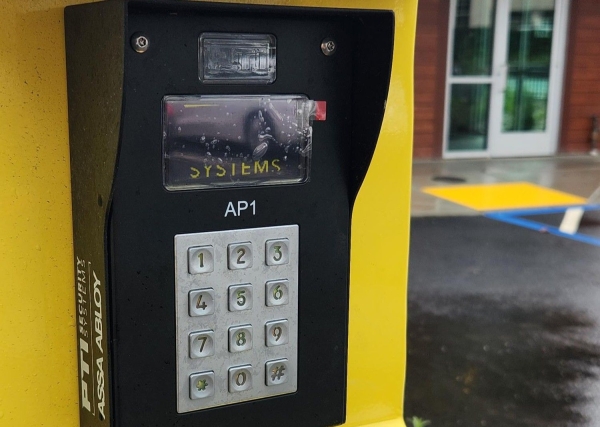 Facility photo: //images.sparefoot.com/medium/2397006994323d39646.jpg