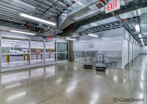 Facility photo: //images.sparefoot.com/medium/23975269e080cad07bb.jpg