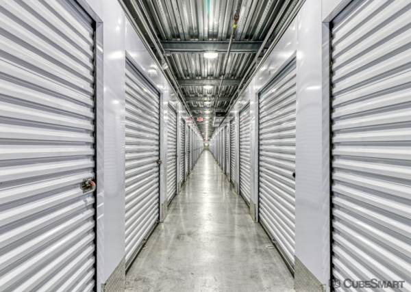 Facility photo: //images.sparefoot.com/medium/2397536a193935b857c.jpg