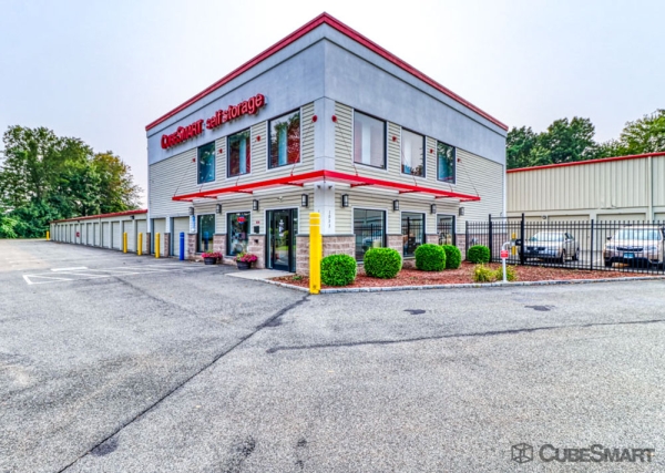 Facility photo: //images.sparefoot.com/medium/2397546979be4860228.jpg