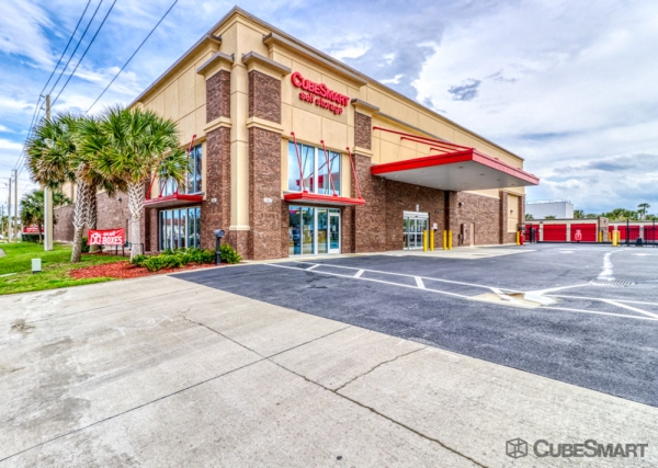 Facility photo: //images.sparefoot.com/medium/23975769dde93328464.jpg