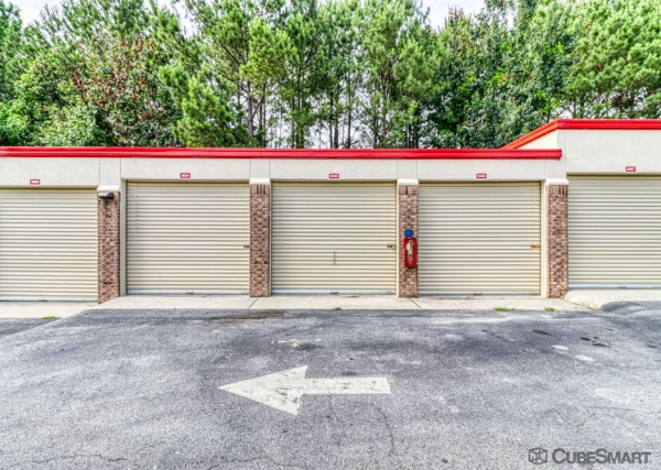 Facility photo: //images.sparefoot.com/medium/2397606985a41abb01c.jpg