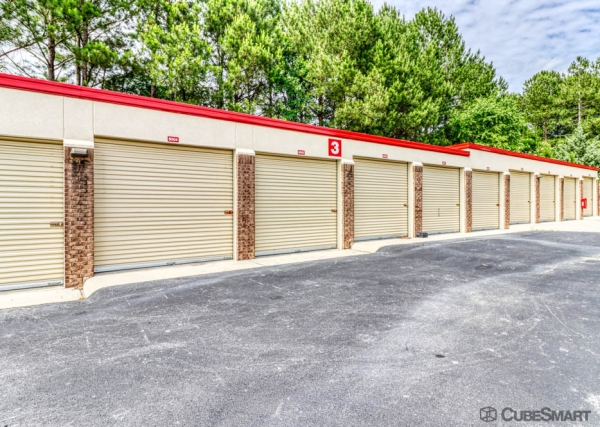 Facility photo: //images.sparefoot.com/medium/23976069fc42ca63d65.jpg