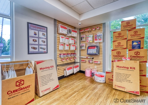 Facility photo: //images.sparefoot.com/medium/23976169e0918543de6.jpg