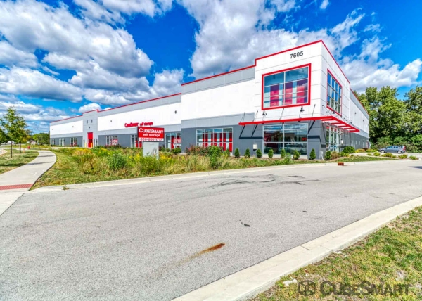 Facility photo: //images.sparefoot.com/medium/23976668905fead5f4b.jpg