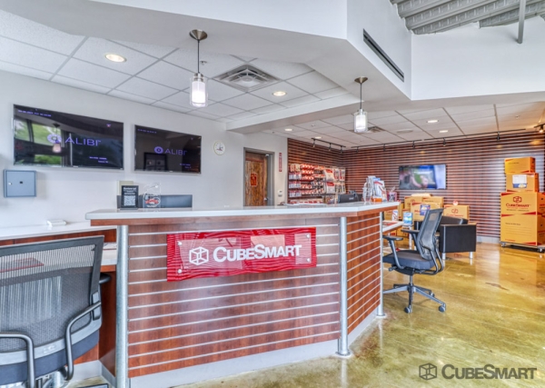 Storage Units at CubeSmart Self Storage - 5715 Burnet Road - TX - 5715 Burnet Road