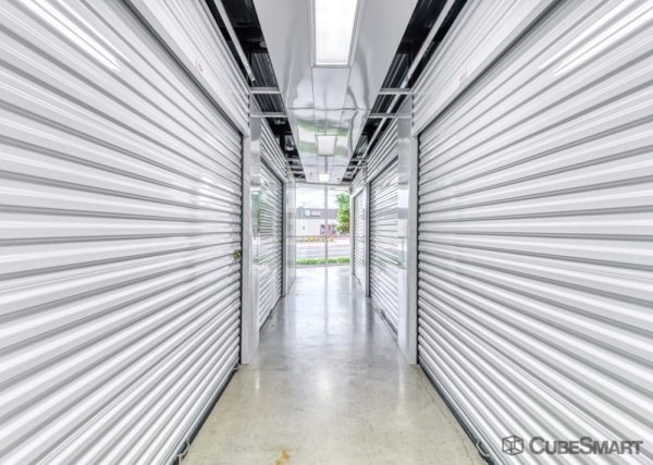 Storage Units at CubeSmart Self Storage - 5715 Burnet Road - TX - 5715 Burnet Road