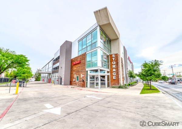 Storage Units at CubeSmart Self Storage - 5715 Burnet Road - TX - 5715 Burnet Road