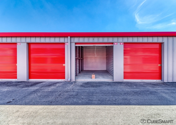 Storage Units at CubeSmart Self Storage TX Socorro N Loop Dr - 10460 North Loop Drive