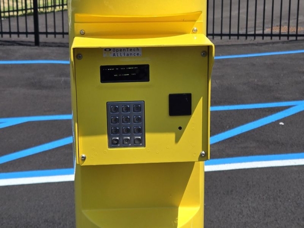 Facility photo: //images.sparefoot.com/medium/23980069013ce0bcd1a.jpg