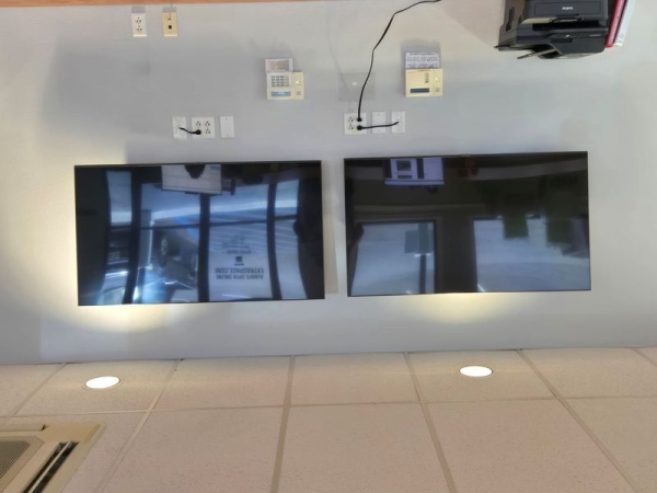 Facility photo: //images.sparefoot.com/medium/2398056908dd9c56d28.jpg