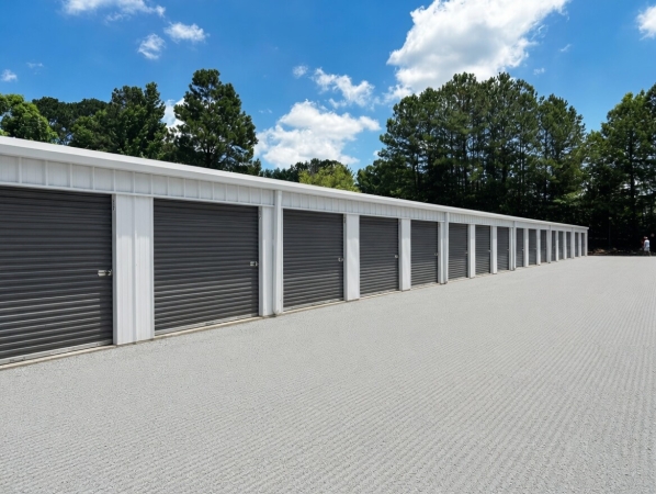 Facility photo: //images.sparefoot.com/medium/2398306a0b2dd9ce01a.jpg