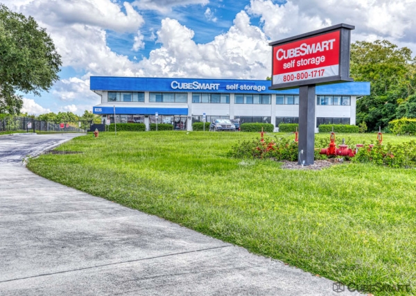 Facility photo: //images.sparefoot.com/medium/23988768d4e59fcf3f4.jpg