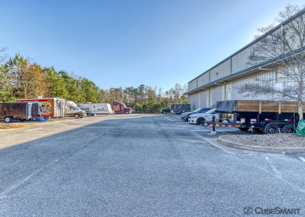 Storage Units at CubeSmart Self Storage GA Mableton Veterans Memorial Hwy SW - 381 Veterans Memorial Highway Southwest