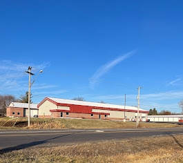 Facility photo: //images.sparefoot.com/medium/23989767fd936926b05.jpg