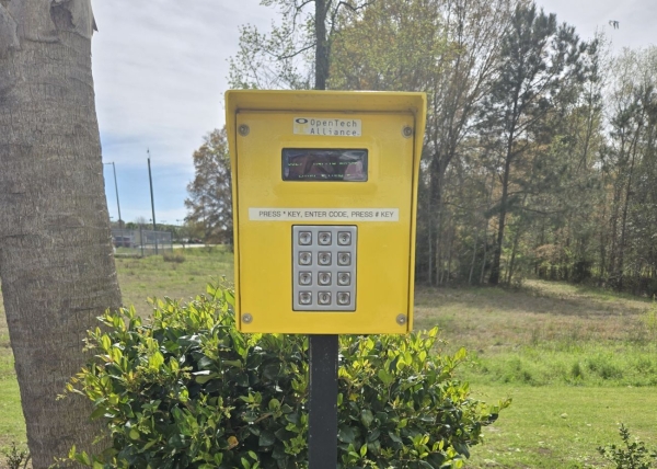Facility photo: //images.sparefoot.com/medium/2399166a1c250e5feac.jpg