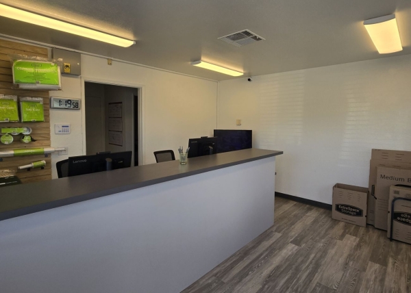 Storage Units at Extra Space Storage - 6847 - Fontana - 15723 Foothill Blvd - 15723 Foothill Boulevard