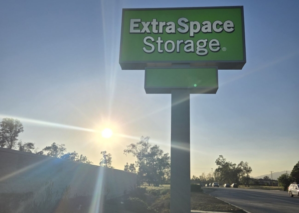 Storage Units at Extra Space Storage - 6847 - Fontana - 15723 Foothill Blvd - 15723 Foothill Boulevard