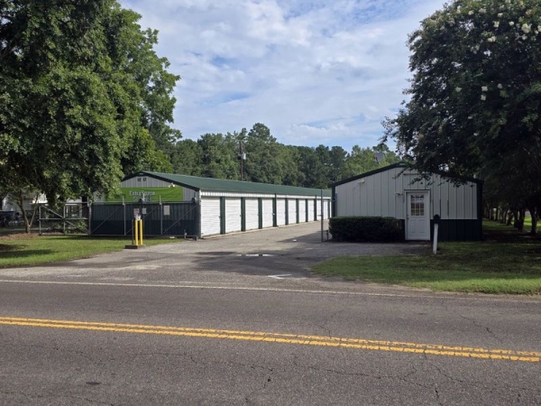 Facility photo: //images.sparefoot.com/medium/2399226908e148c3960.jpg