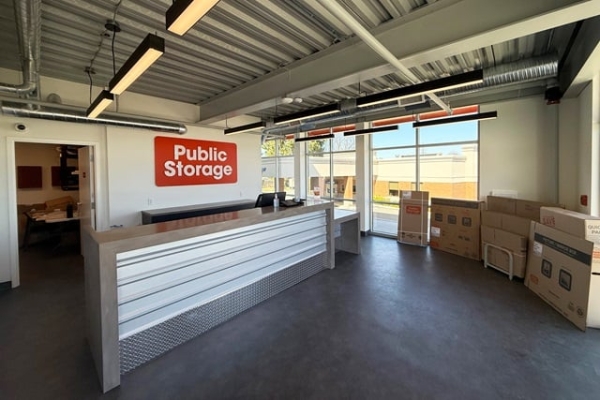 Facility photo: //images.sparefoot.com/medium/23994669e4d611920b0.jpg