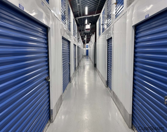 Facility photo: //images.sparefoot.com/medium/23995468809a92a99f9.jpg