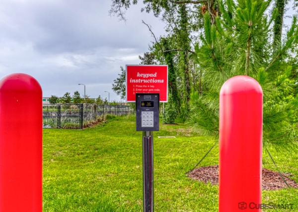 Facility photo: //images.sparefoot.com/medium/239972695f66657798c.jpg