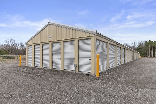 Storage Units at Prestige Storage - Muskegon (Apple Avenue) - 5021 East Apple Avenue