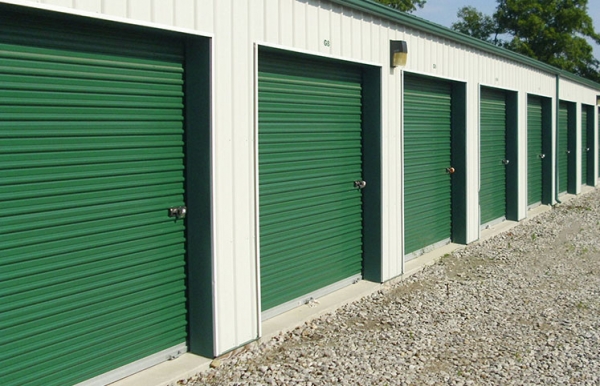 Facility photo: //images.sparefoot.com/medium/24006067d9ea2c34efa.jpg