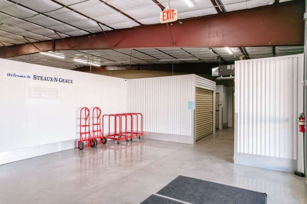 Storage Units at Steaux-N-Geaux Storage - New Iberia - 405 Jefferson Terrace