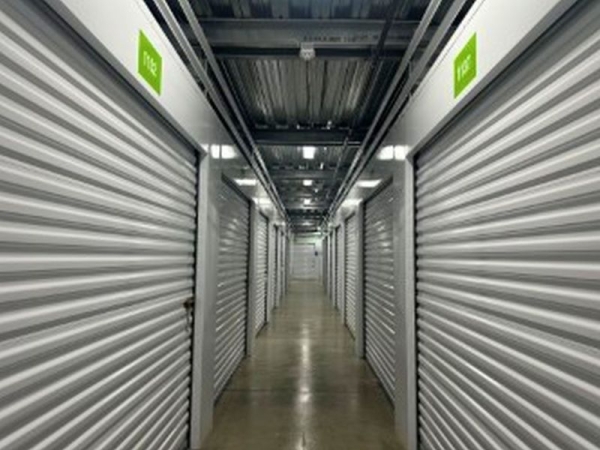 Facility photo: //images.sparefoot.com/medium/2400736904fee8ecb45.jpg