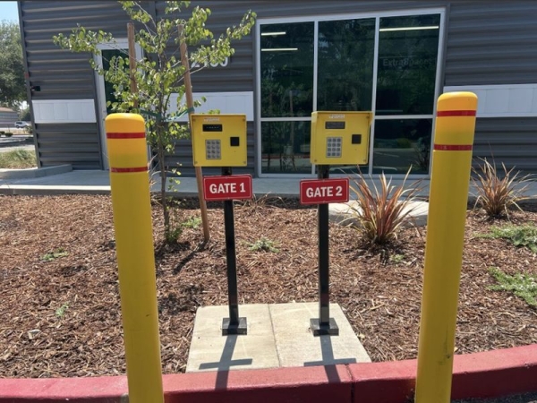 Facility photo: //images.sparefoot.com/medium/2400736904fee9a5203.jpg