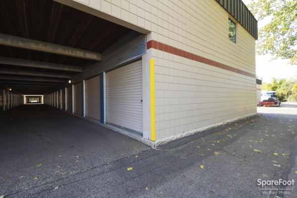 Facility photo: //images.sparefoot.com/medium/24011267dc90ae26734.jpg