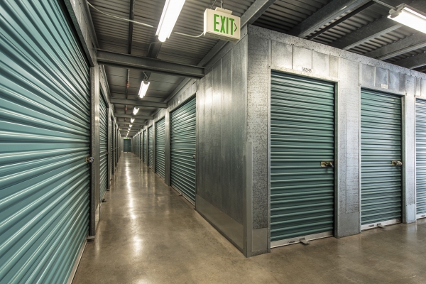 Facility photo: //images.sparefoot.com/medium/24013367e1a06d9e8d3.jpg