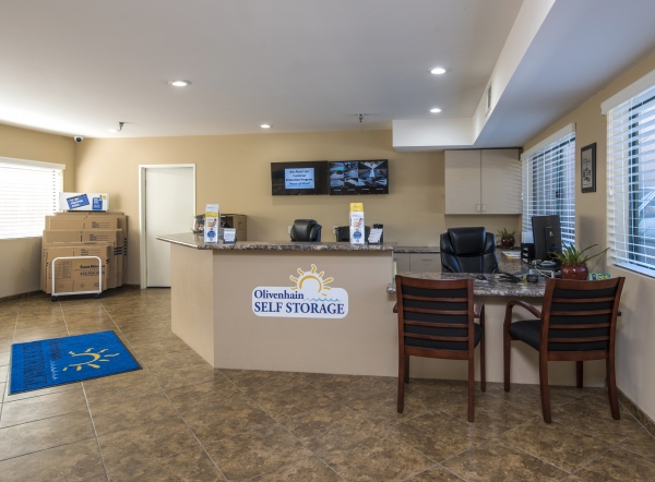 Facility photo: //images.sparefoot.com/medium/24013367e1a071c8ff2.jpg