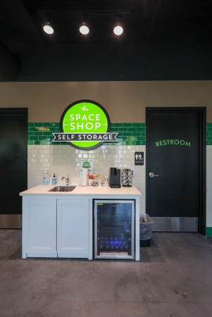 Facility photo: //images.sparefoot.com/medium/2401396842d70184204.jpg