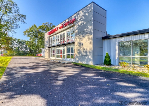 Facility photo: //images.sparefoot.com/medium/24022569771d7ceeb19.jpg