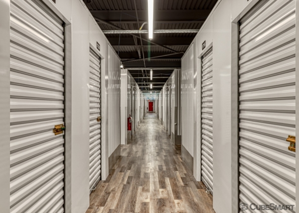 Facility photo: //images.sparefoot.com/medium/24022569786ece354b4.jpg