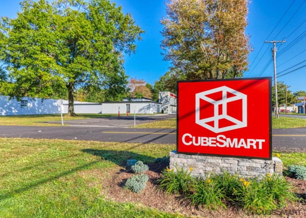 Storage Units at CubeSmart Self Storage CT Bloomfield Granby St - 85 Granby Street