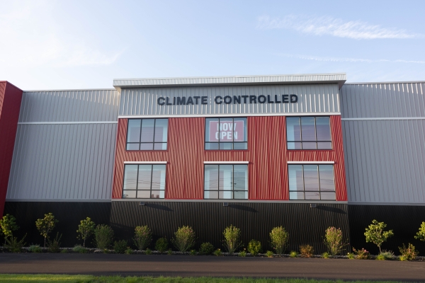 Facility photo: //images.sparefoot.com/medium/24023768e7ea7f59e8f.jpg