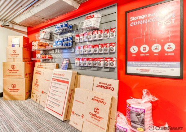 Facility photo: //images.sparefoot.com/medium/24025669f5aee65f563.jpg