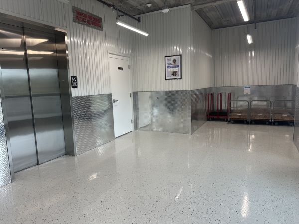 Facility photo: //images.sparefoot.com/medium/240299689cf305a96dc.jpg