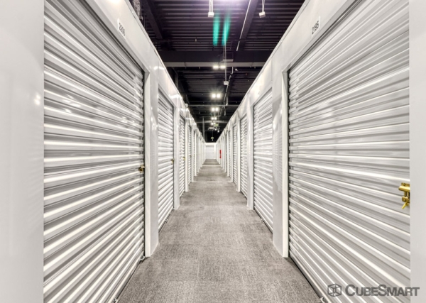 Storage Units at CubeSmart Self Storage AZ Phoenix N Metro Pkwy W - 9809 North Metro Parkway West