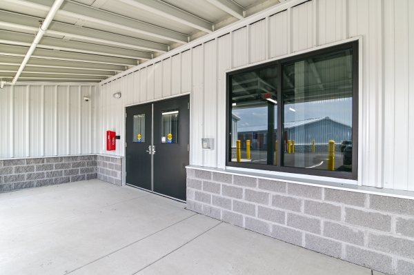 Facility photo: //images.sparefoot.com/medium/24039868a61ce09982f.jpg