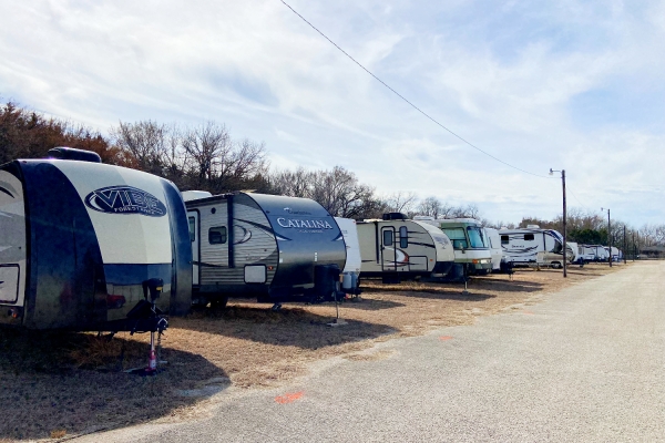 Facility photo: //images.sparefoot.com/medium/24039968828a4da382a.jpg